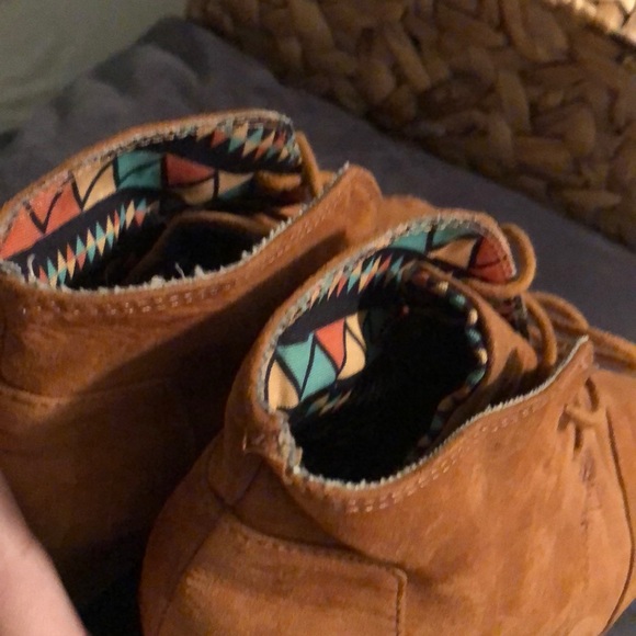 Booties - Picture 4 of 4